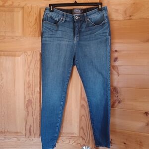 Sky High Skinny Torrid 16R Premium